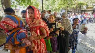 67.84% turnout in second phase of Lok Sabha polls: Election Commission