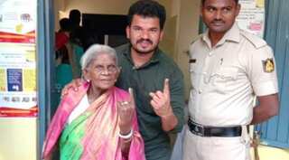 Lok Sabha polls 2019: 107-year-old Padma Shri awardee sets example, casts vote from Bangalore Rural 