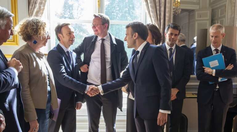 Macron hails 'exemplary' Notre-Dame firefighters during a ceremony Macron hails 'exemplary' Notre-Dame firefighters during a ceremony