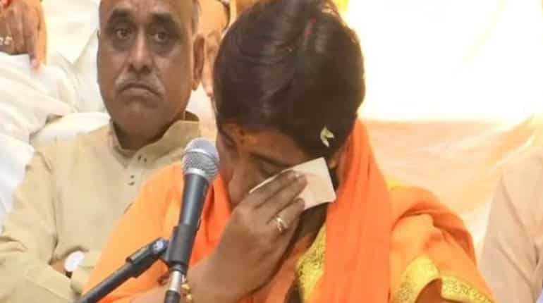 Sadhvi Pragya breaks down recalling 'torture' during custody Sadhvi Pragya breaks down recalling 'torture' during custody