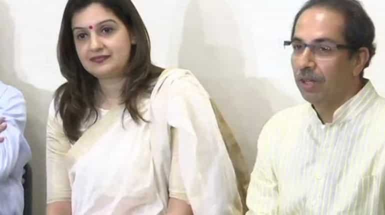 Priyanka Chaturvedi joins Shiv Sena hours after quitting Congress Priyanka Chaturvedi joins Shiv Sena hours after quitting Congress