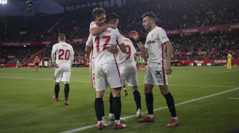 Sevilla look to close fourth