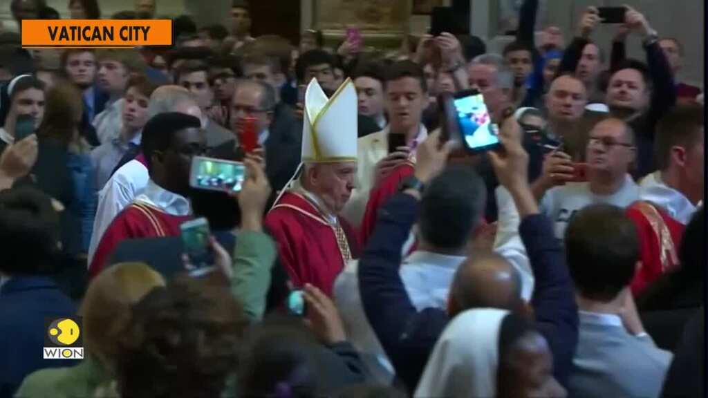Papal Good Friday service draws attention to world's poor