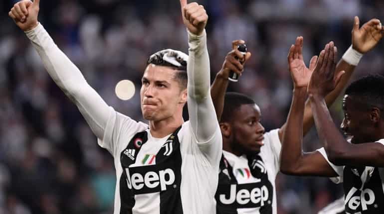 Juventus win eighth consecutive Serie A title