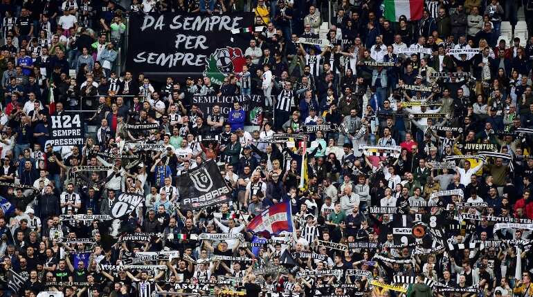 Italian football chief ready to finish season in August