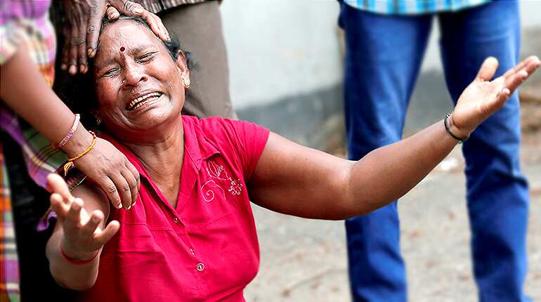 Nearly 300 killed in Sri Lanka bombings, candlelight vigil in Paris for victims