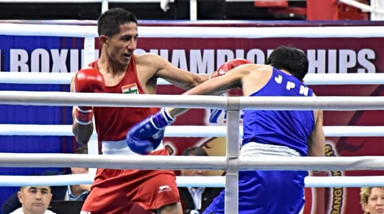 Kavinder Bisht stuns world champion to enter Asian Championship semis Kavinder Bisht stuns world champion to enter Asian Championship semis