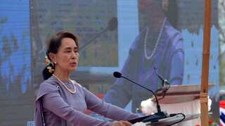 In display of moral support, Aung Suu Kyi fans join VIP tours for Rohingya genocide trial