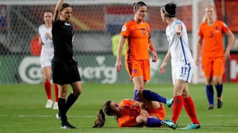 Stephanie Frappart set to become first female Ligue 1 referee