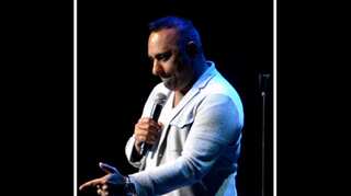 Russell Peters to bring Deported World Tour to India