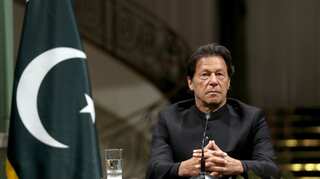 Pakistan PM Imran Khan trolled for unfollowing everyone on Twitter, including his first wife