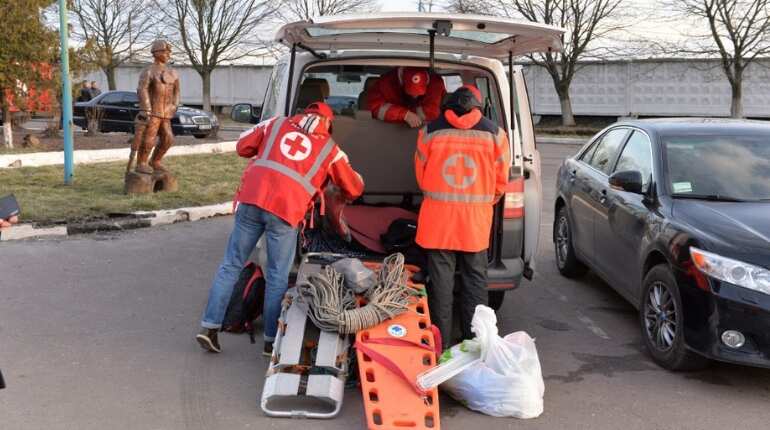 Death toll from Ukraine mine blast rises to 13 Death toll from Ukraine mine blast rises to 13