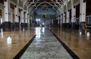 Churches fall silent in Sri Lanka a week after attacks