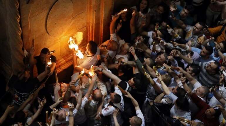 'Over 10,000 packed into church'