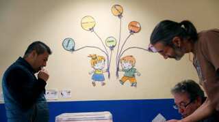 Spain votes in early election marked by far-right resurgence