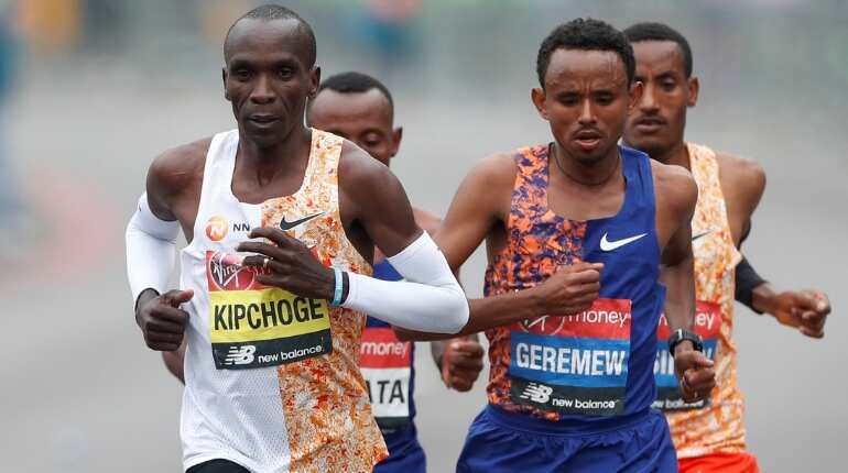 Farah struggled in the latter stages