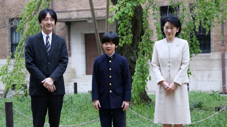 Emperor abdicates