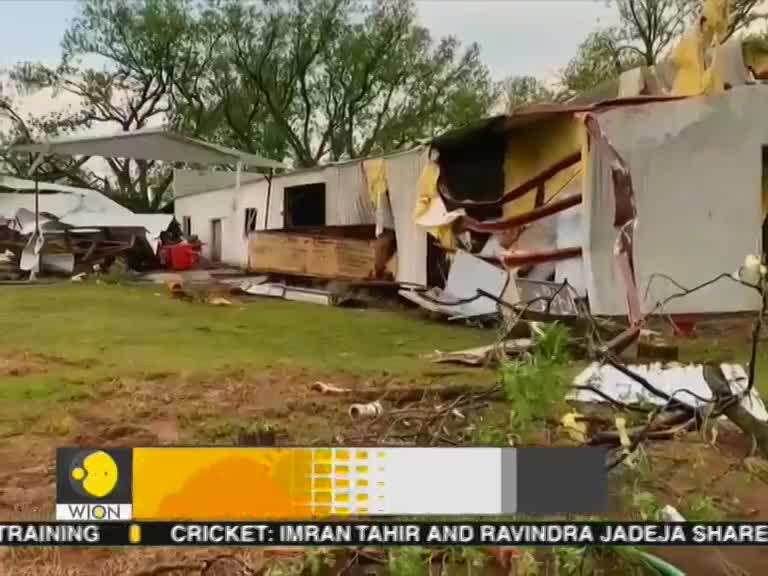Dramatic footage shows Bolivian landslide sweeping away houses