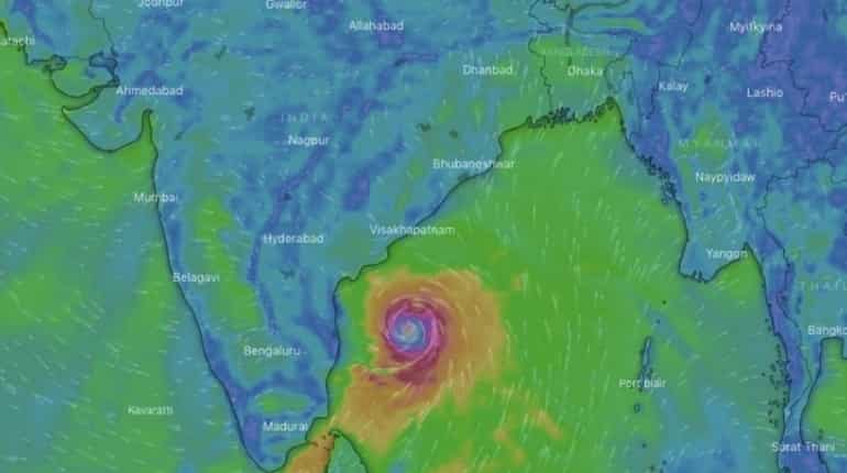 Eastern coastal districts evacuated