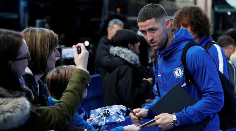 Chelsea's Gary Cahill hits out at manager Maurizio Sarri after 'terrible' final season Chelsea's Gary Cahill hits out at manager Maurizio Sarri after 'terrible' final season