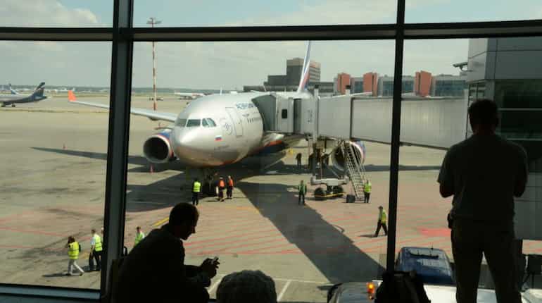 'Several injured' in passenger plane emergency landing in Moscow