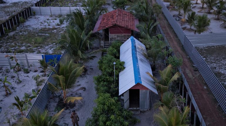 Sri Lanka police discover suspected training camp of Islamist militants Sri Lanka police discover suspected training camp of Islamist militants