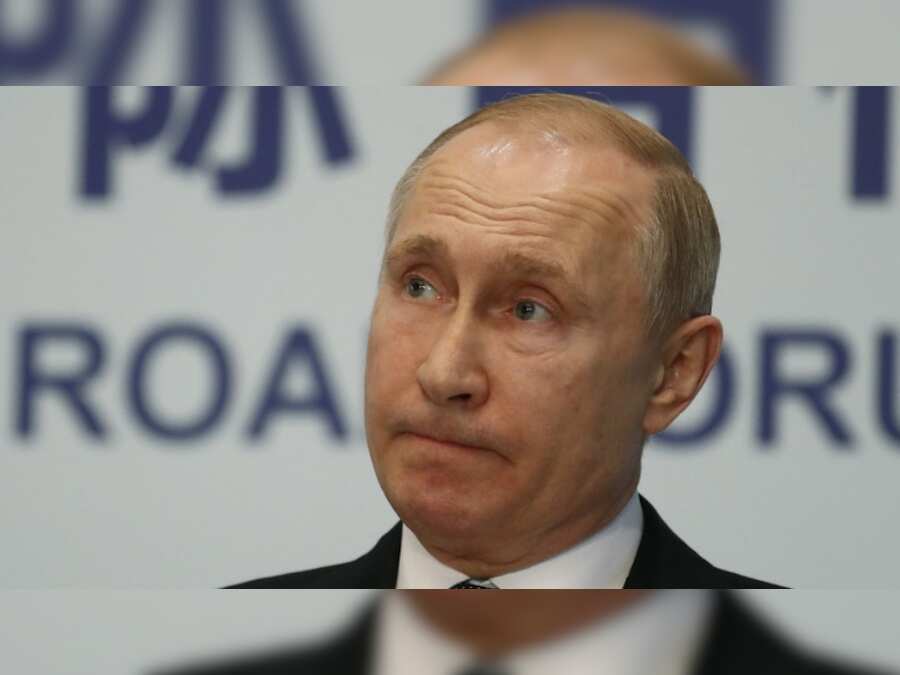 Fears as Russian MPs consider foreign agent tag for bloggers, journalists