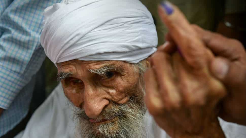 111-year old Bachan Singh, the oldest voter in Delhi, casts vote 111-year old Bachan Singh, the oldest voter in Delhi, casts vote