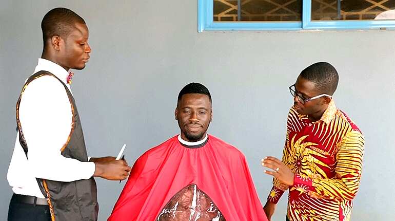 Ghanaian haircut firm shaves off clients' wait time with mobile service
