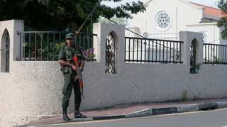 Sri Lanka: One person killed in mob attack despite nationwide curfew