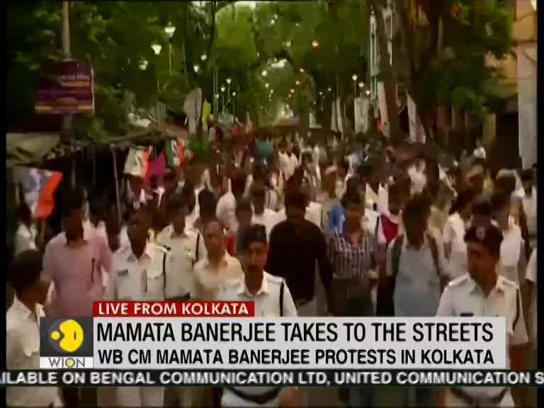 BJP-TMC battle out on the streets, Mamata Banerjee protests in Kolkata