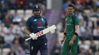 England chase down 358 with 5 overs remaining to beat Pakistan in 2nd ODI