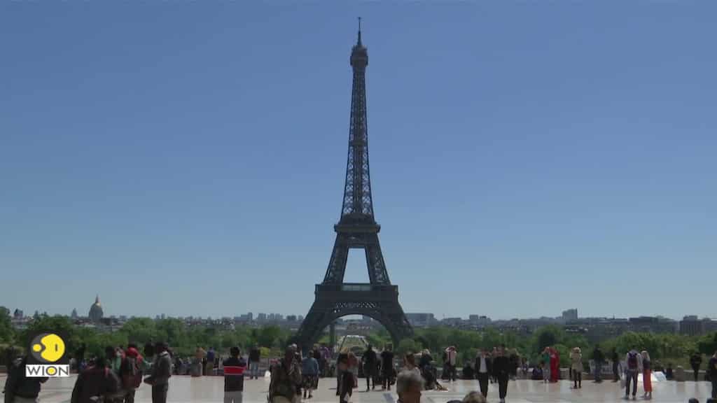 1,300 children visit Eiffel Tower to celebrate 130th anniversary