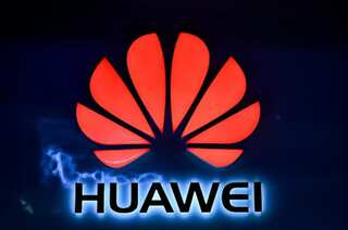Huawei rolls out 5G phone and flags first Hongmeng device