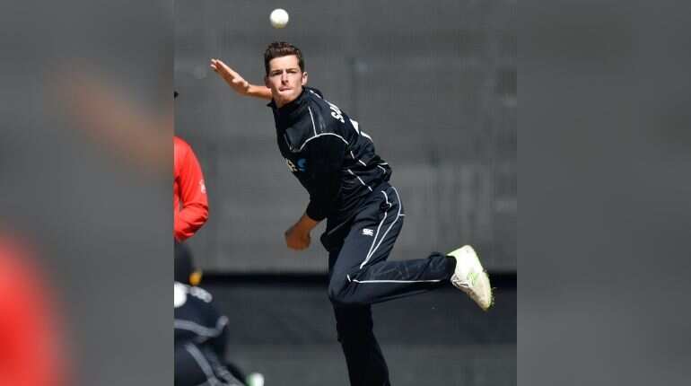 Mitchell Santner (New Zealand)