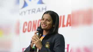 Bollywood celebrities applaud Dutee Chand for winning gold at World University Games
