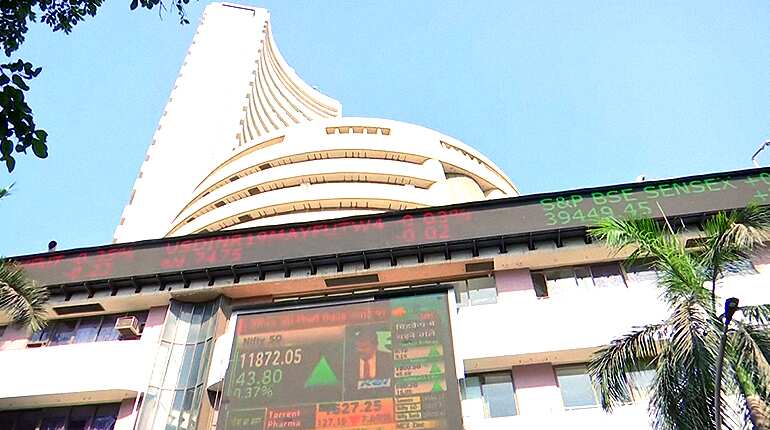Expert's view: Sensex crosses 39,500 mark for first time