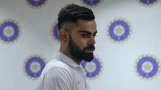 Injury scare for India, skipper Virat Kohli hurts thumb during training