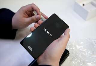 Huawei unwanted: Asian shops shun phone trade-ins on Google suspension worries