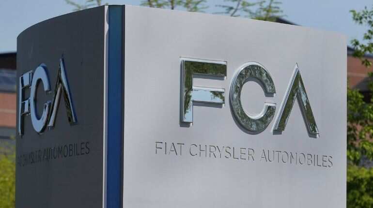 Fiat Chrysler in talks to forge extensive ties with Renault, report says Fiat Chrysler in talks to forge extensive ties with Renault, report says