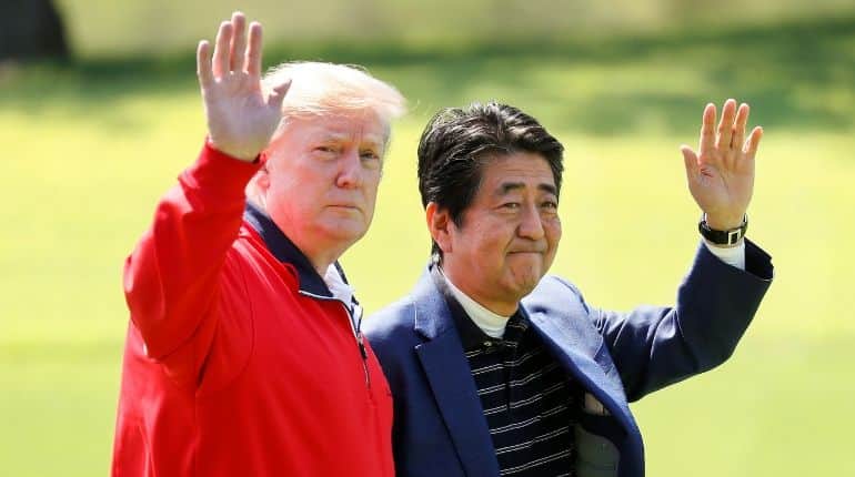 Trade beef aside, Trump and Abe bond over burgers, sumo and golf Trade beef aside, Trump and Abe bond over burgers, sumo and golf