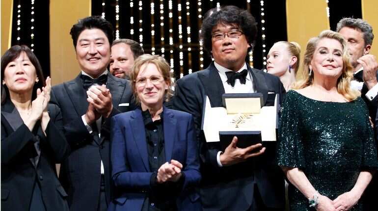 Director Bong Joon-ho with Jury members and Catherine Deneuve