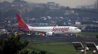 SpiceJet plane stranded on Mumbai airport runway finally pulled out
