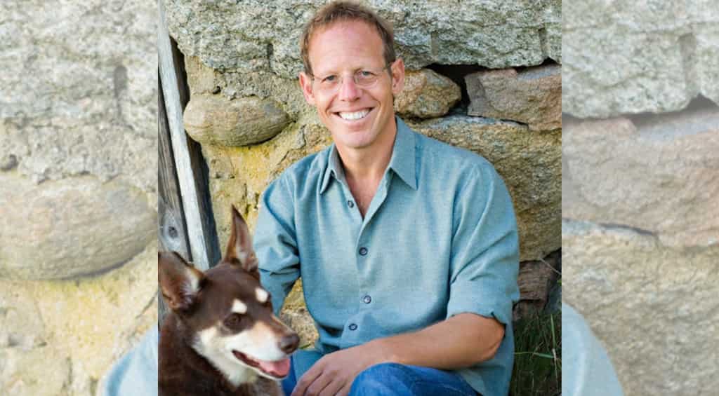 Pulitzer prize-winning author Tony Horwitz dead at 60