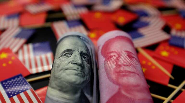 Do Chinese suppliers bear the cost of US tariffs?