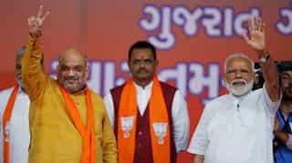 Sushma Swaraj, Smriti Irani, Nitin Gadkari & some allies get calls as Modi gears up to take oath as PM