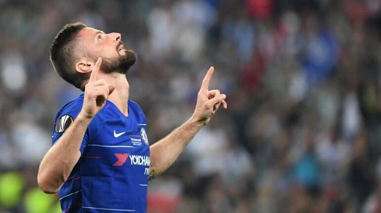 Chelsea close in on Champions League spot with 3-2 win at Palace