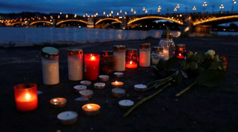 Desperate search after Budapest boat tragedy enters third day