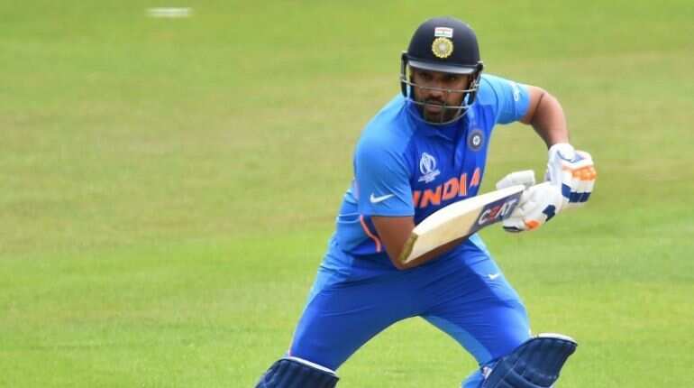 Rohit takes a knock during throwdowns