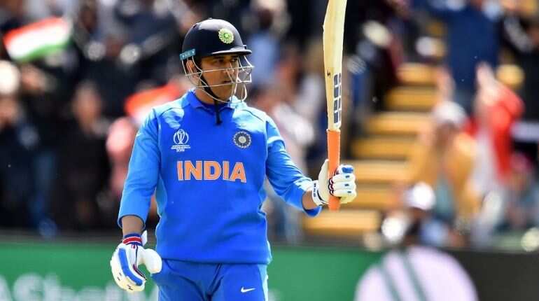 MS Dhoni wanted to earn Rs 30 lakh and spend rest of his life in Ranchi, says Wasim Jaffer